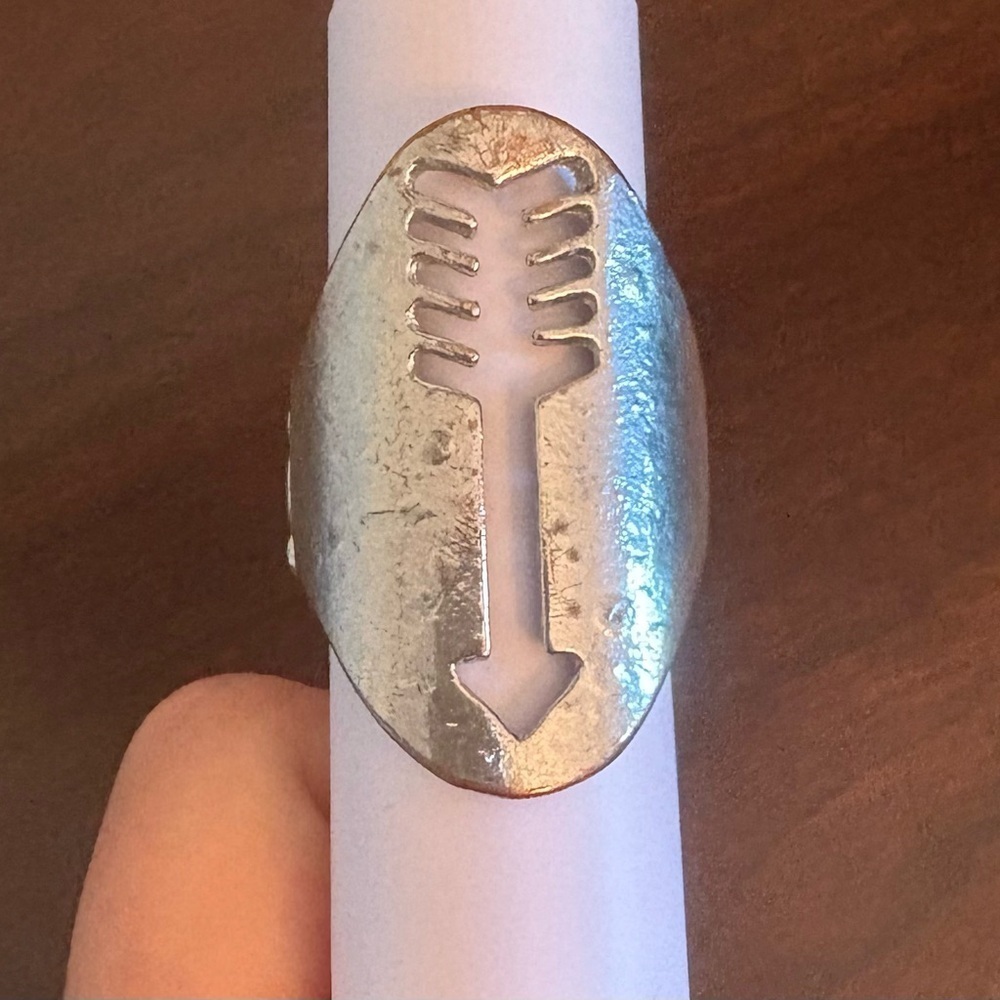 Arrow Ring
